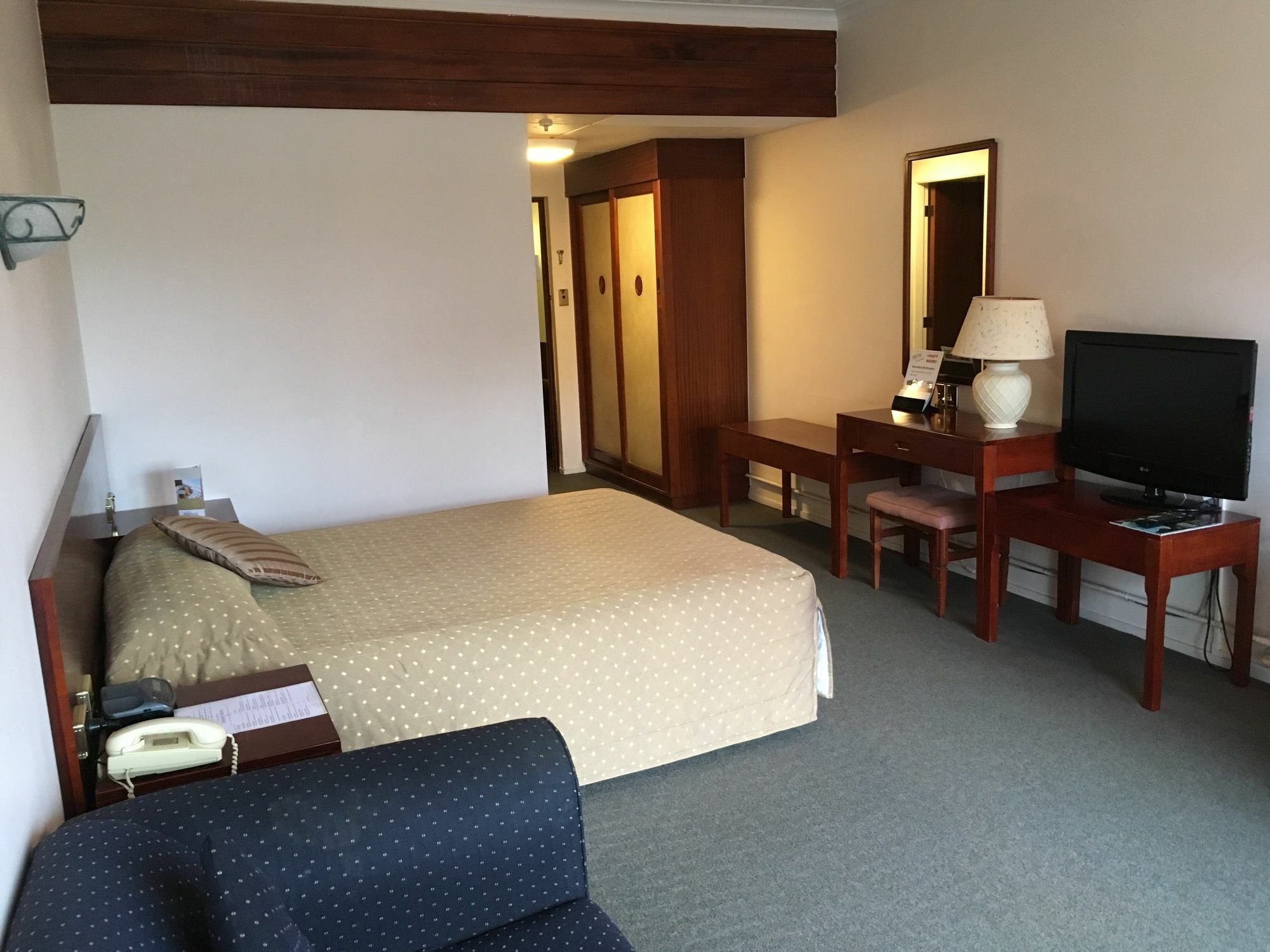 Hotel Armitage And Conference Centre Tauranga Buitenkant foto